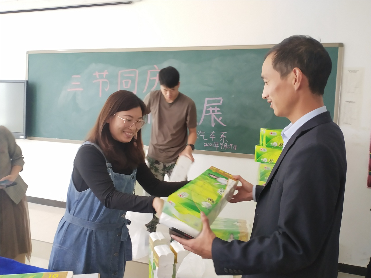 1633763763169080311.png 图片6.png