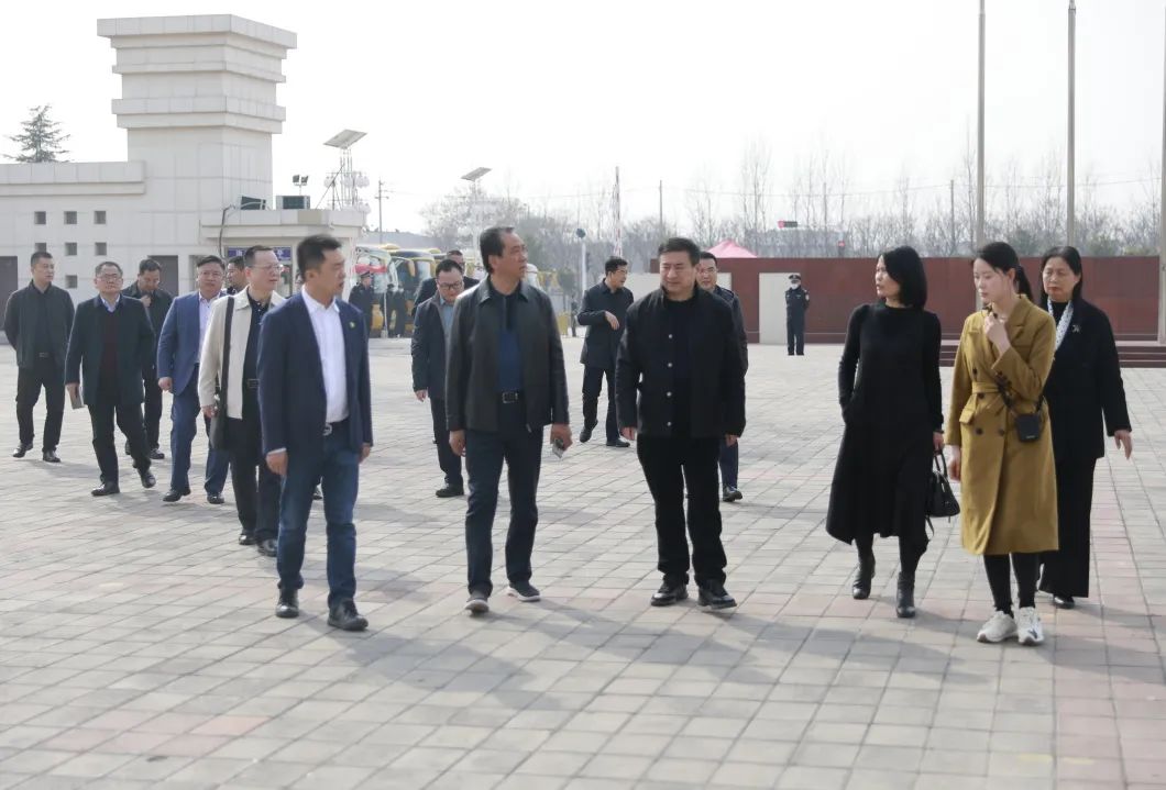 1677811726356057011.jpg 1.jpg