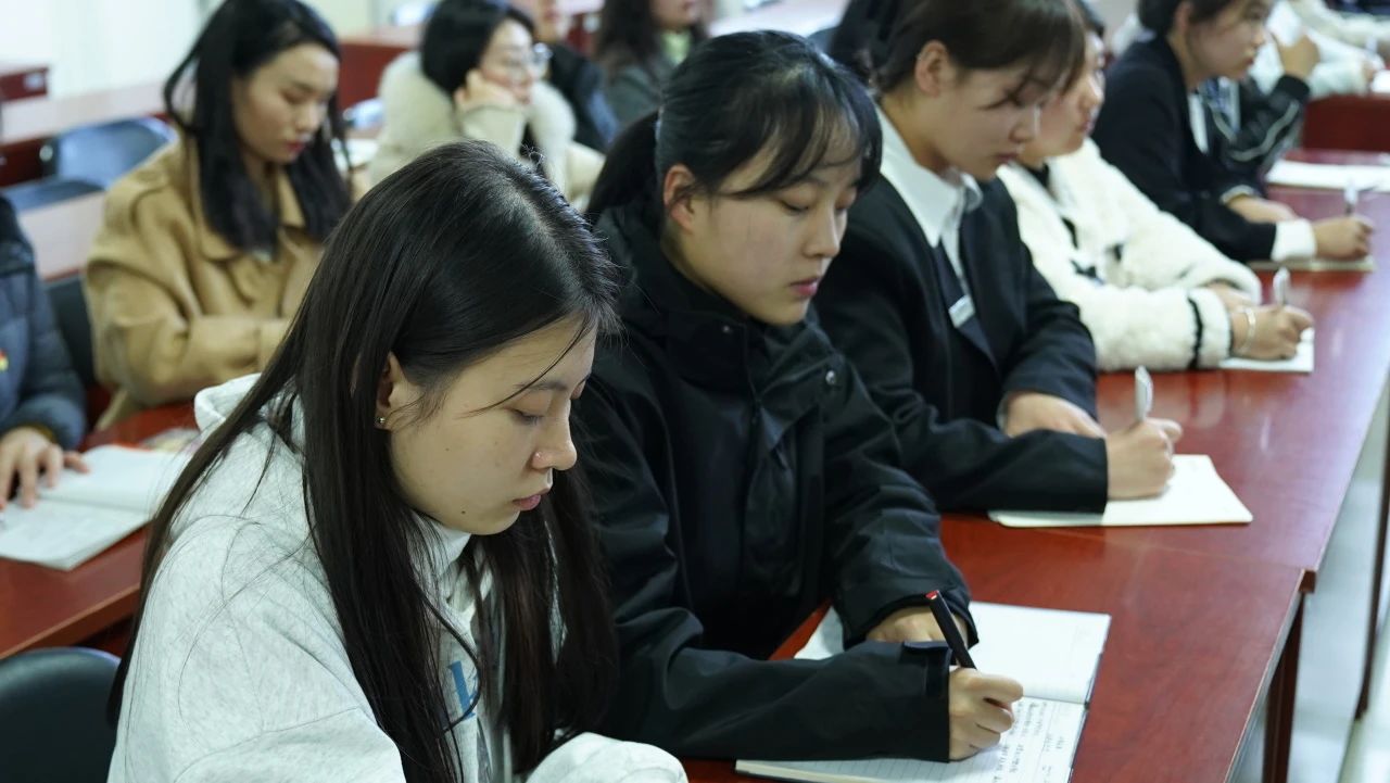 1702279637464005970.jpg 3.jpg