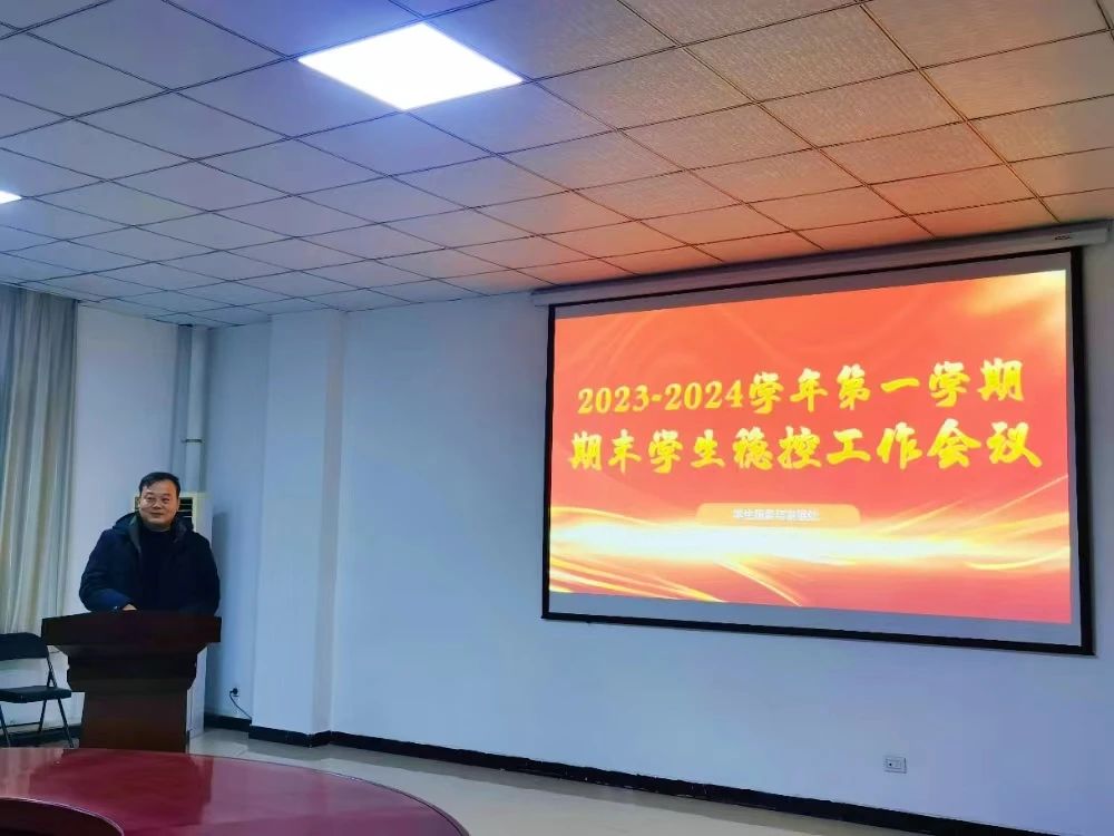 1704424389837071856.jpg 2.jpg