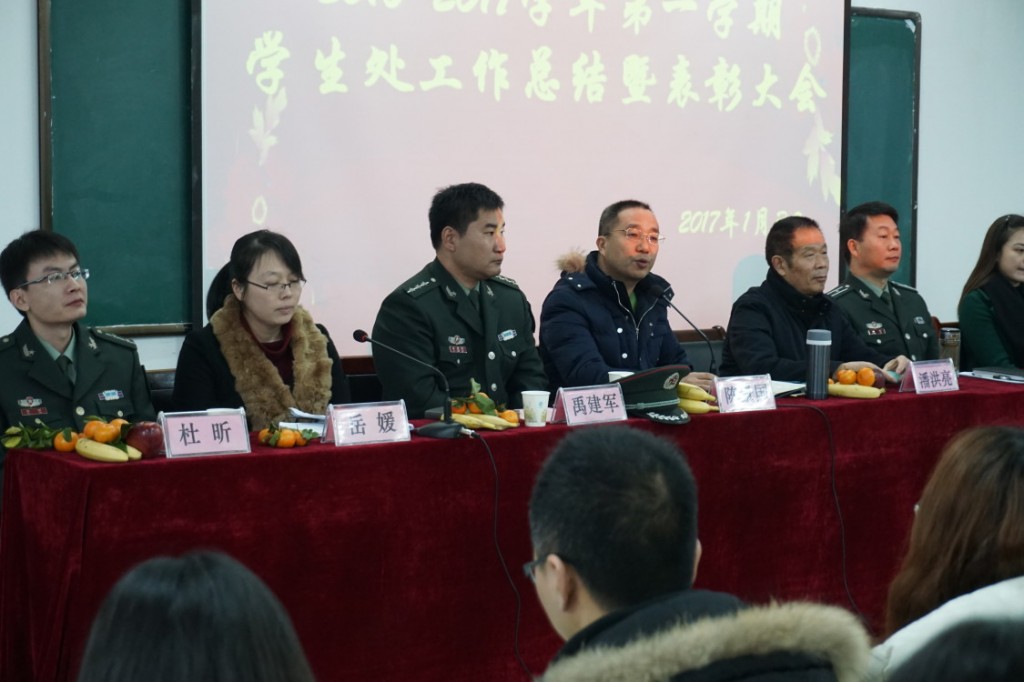 99EC001454B14B58E626D34A94445D3B